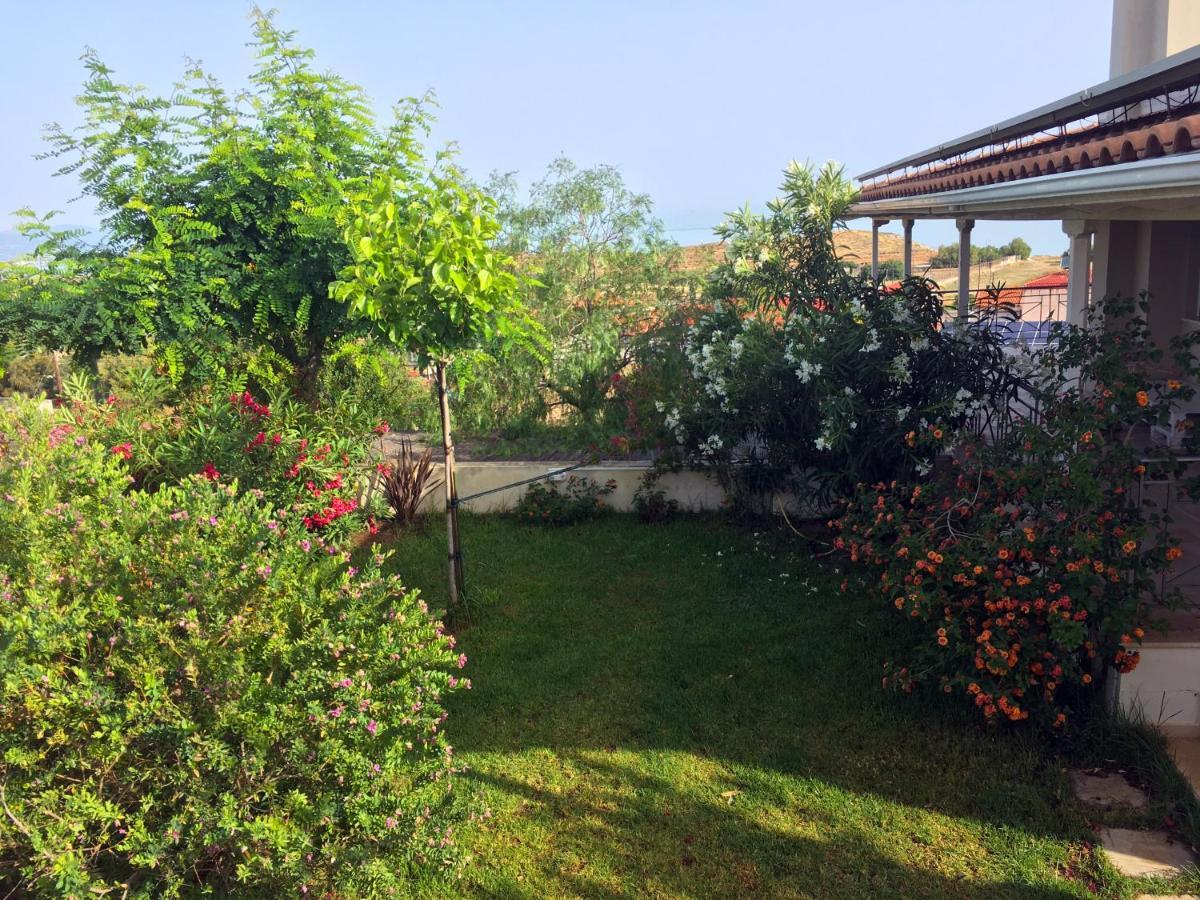 Corinthian Sun - Vacation Home מראה חיצוני תמונה