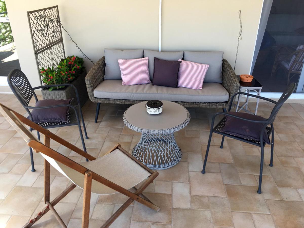 Corinthian Sun - Vacation Home מראה חיצוני תמונה